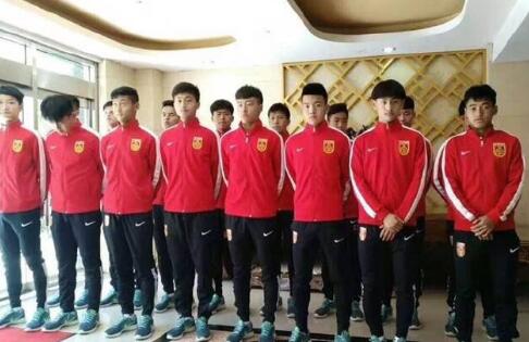 我们在100多个国家都有分支机构，26年前成立以来，我们的基金会一直站在150多万人那一边。